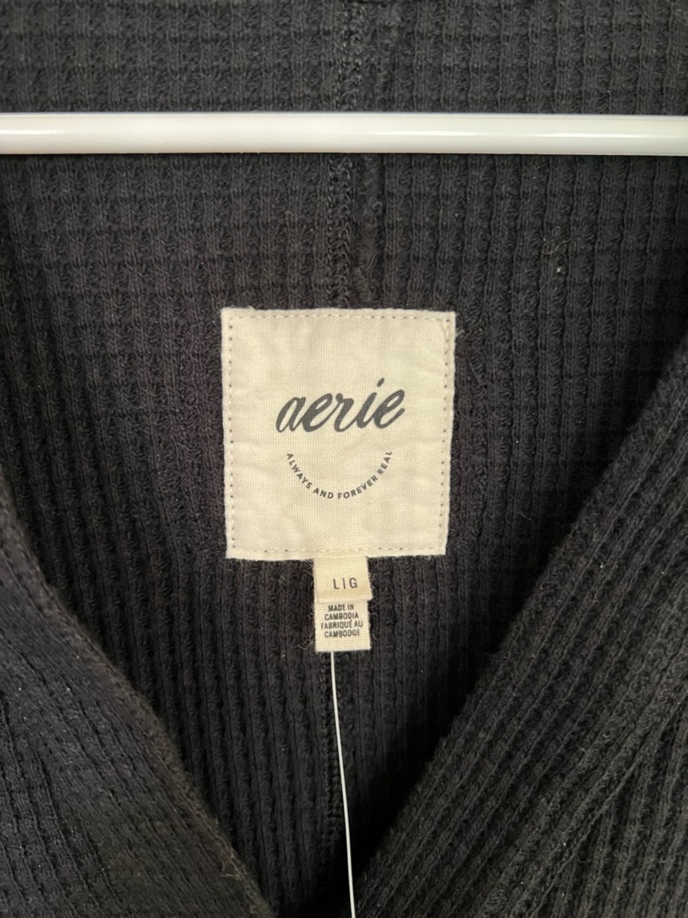 Aerie Waffle Lumberjane Sweatshirt Black V-Neck Oversized Hi-Low Hem Size Large - Picture 4 of 11